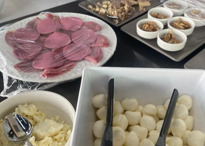 In The Middle Antália