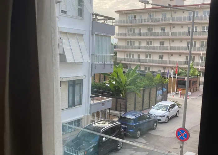In The Middle Hotel