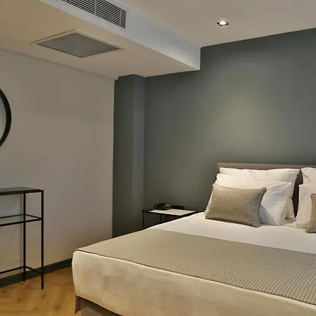 Hotell In The Middle 3*