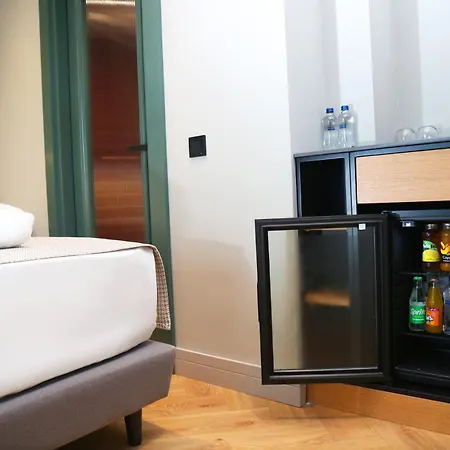Hotell In The Middle 3*