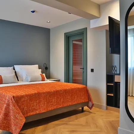 Hotel In The Middle Antalya