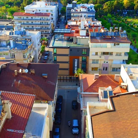 In The Middle Hotel Antalya