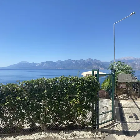 Hotel In The Middle Antalya