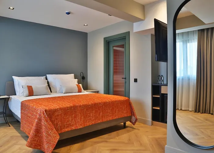 Hotel In The Middle Antalia