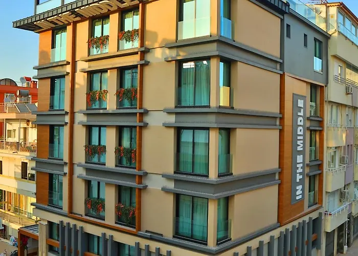 In The Middle 3* Antalia