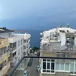 Отель In The Middle Анталья